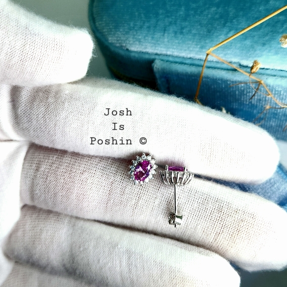 1.4CTW Light purple natural amethyst earrings in sterling silver - Picture 4 of 5